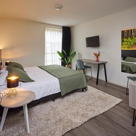 Hotel 'T Gemeentehuis Bedum Esterno foto