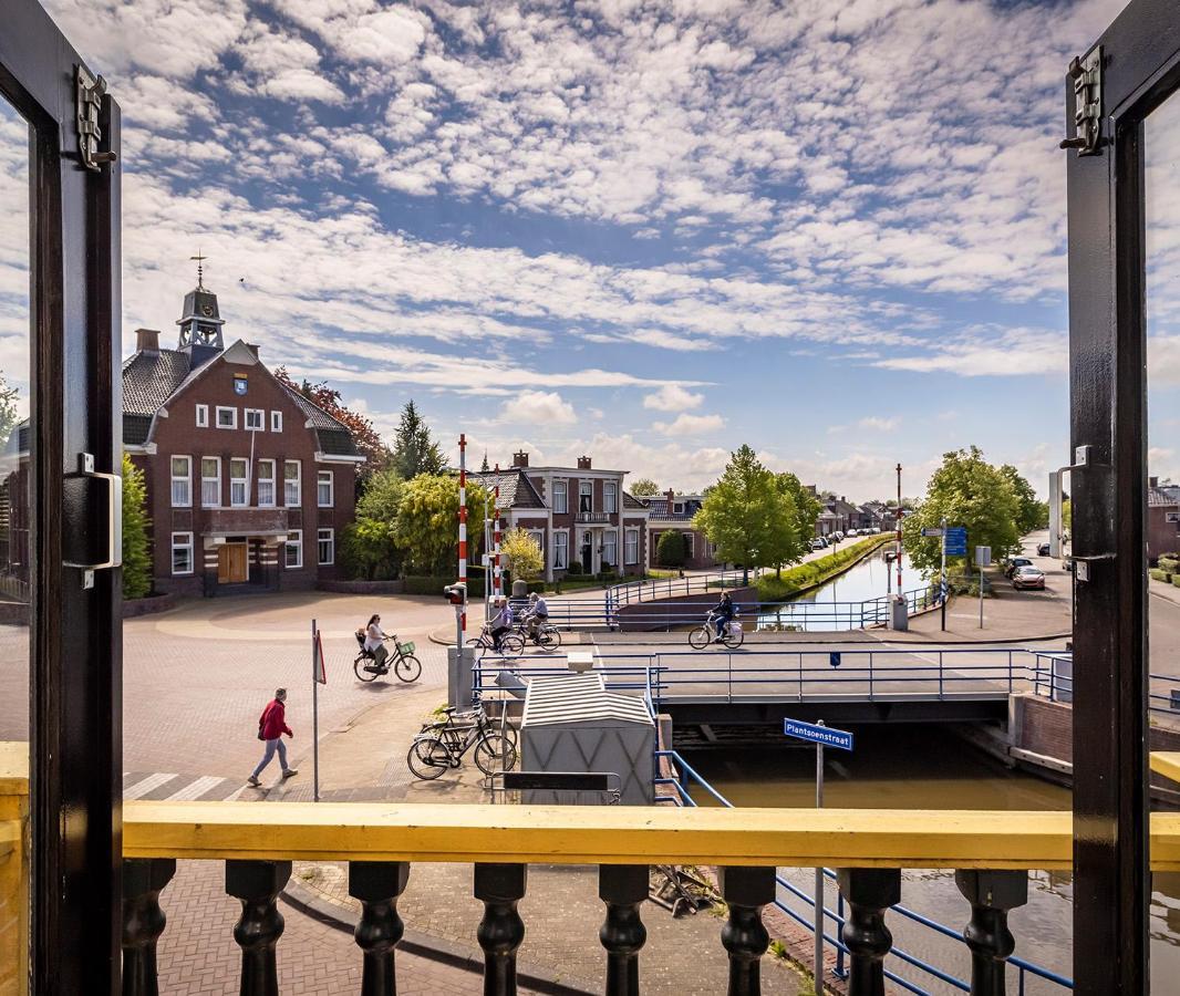 Hotel 'T Gemeentehuis Bedum Esterno foto