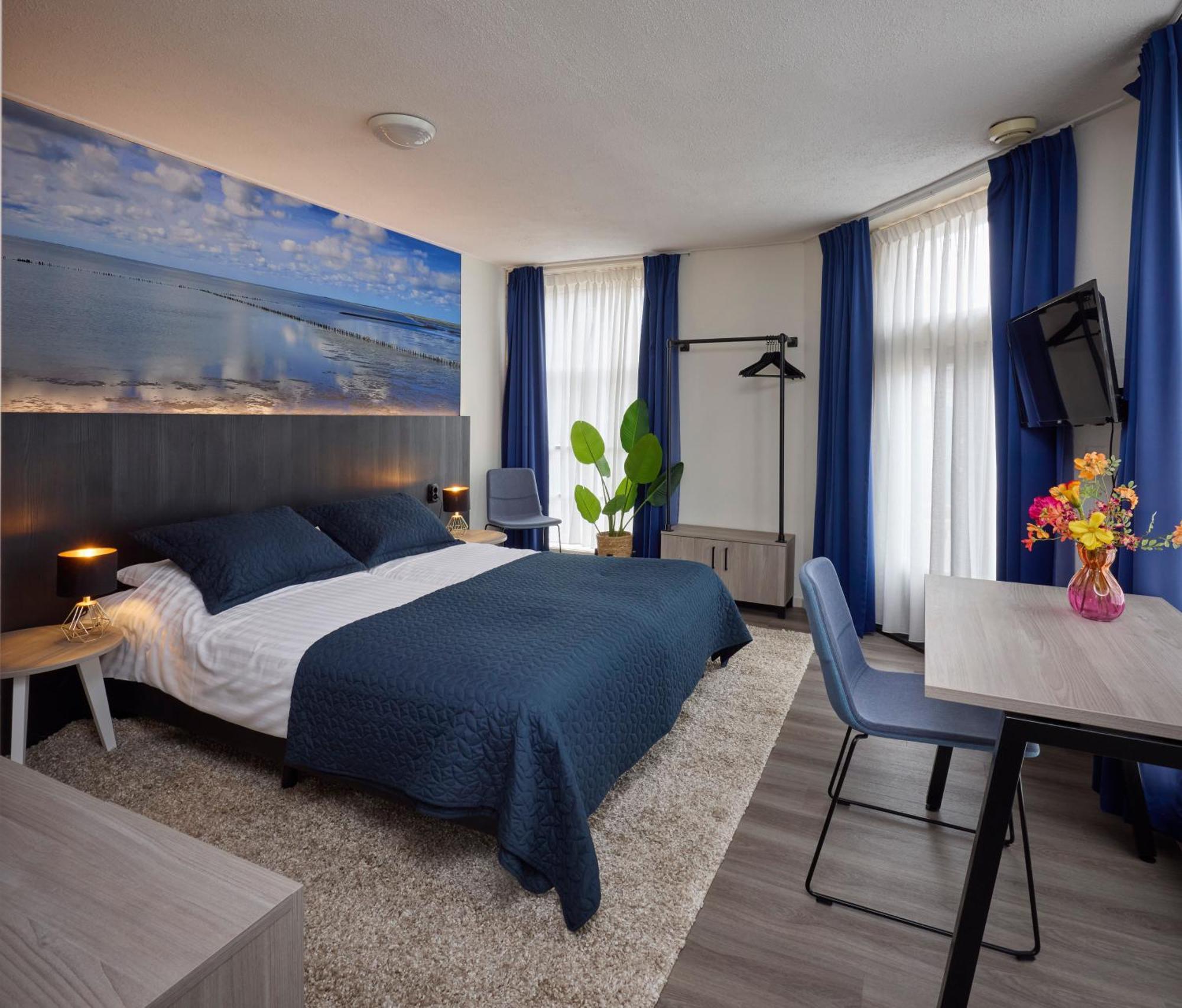 Hotel 'T Gemeentehuis Bedum Esterno foto